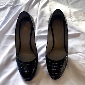 Sergio Rossi double platform pump